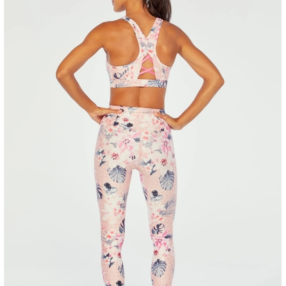 Marika Paradiso Set of Leggings and Sports Bra Large NWT - Picture 3 of 16